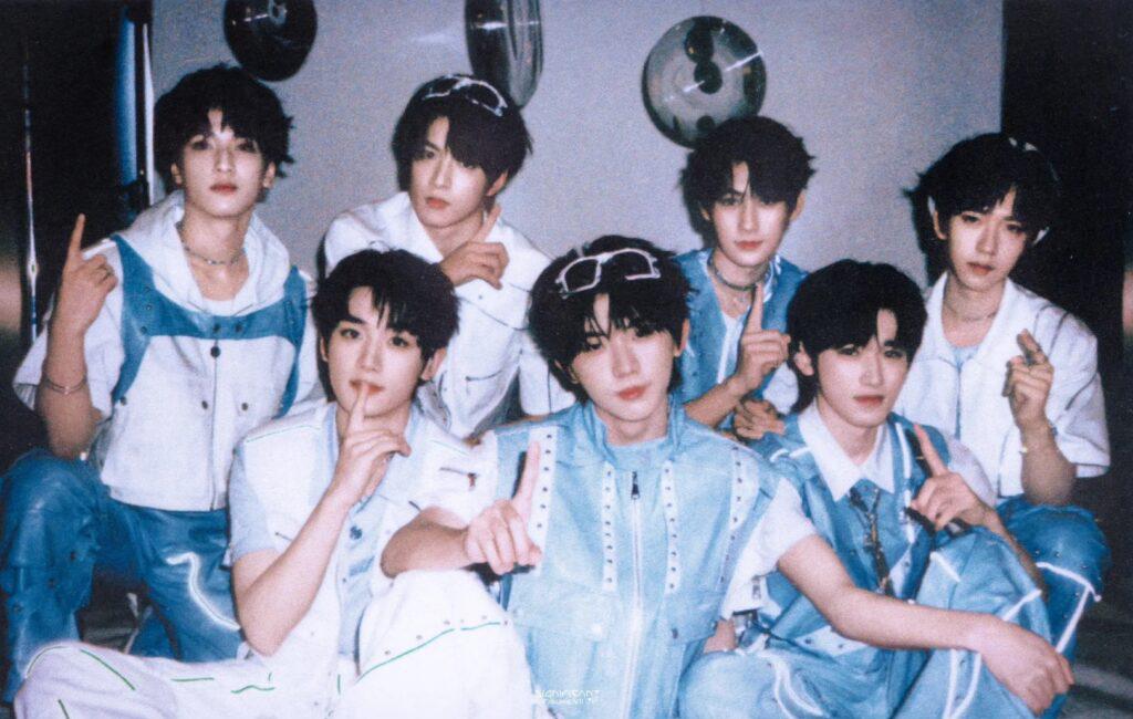 時代少年團團體合照